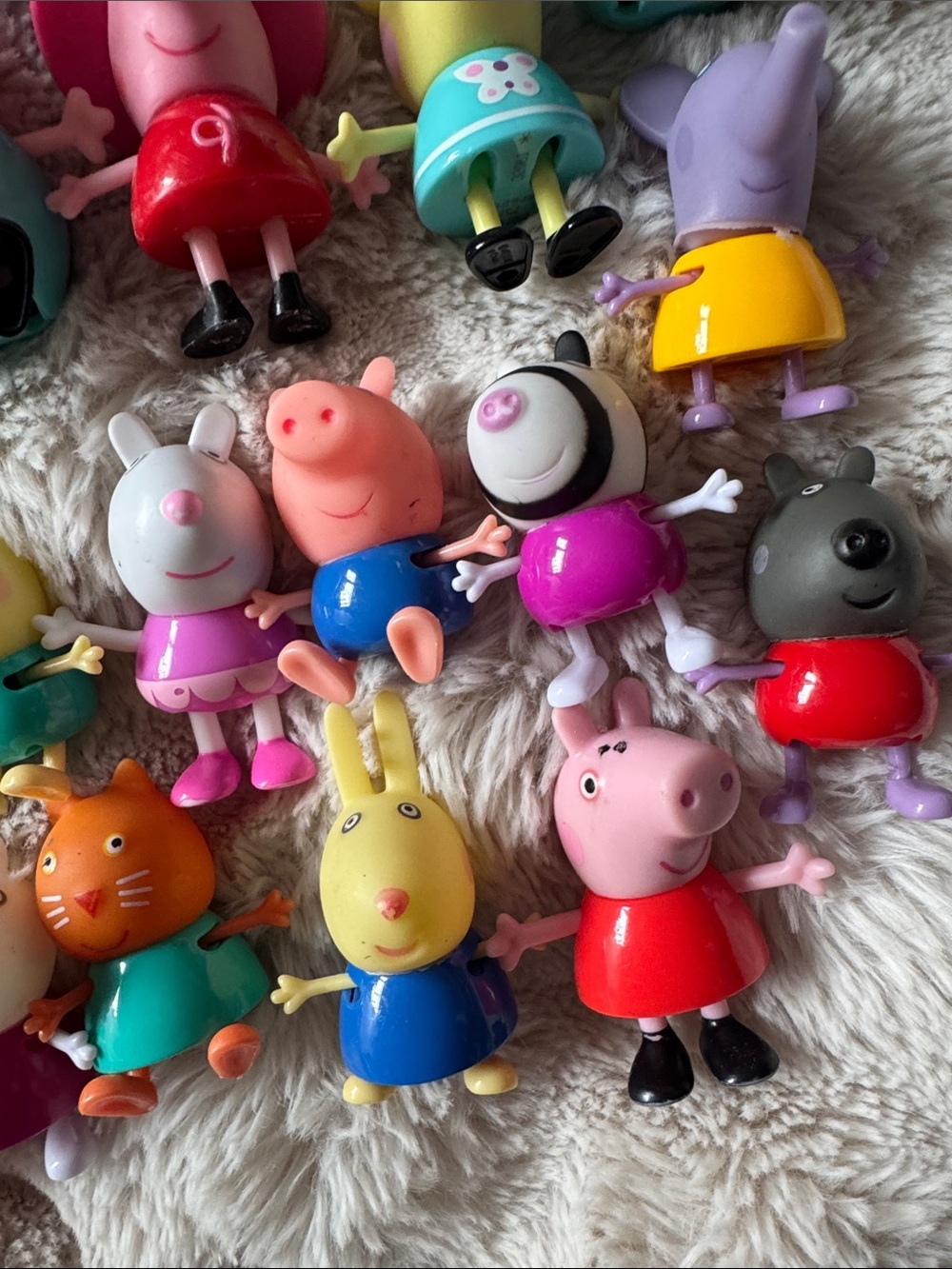 Lot of Peppa Pig Figures - Picture 5 of 5